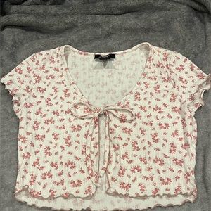Just Polly front tie floral top!